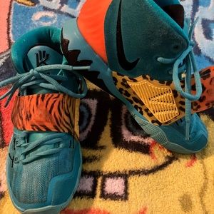 Kids Lebrons (Nike) $25.00 SALE EVERYTHING MUST GO!